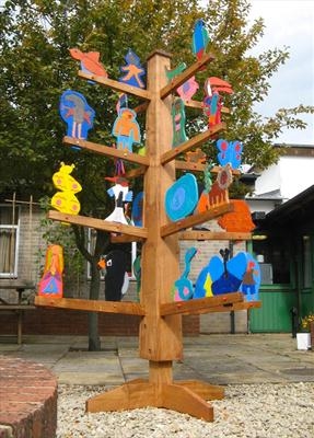 The West Kidlington Story Tree
